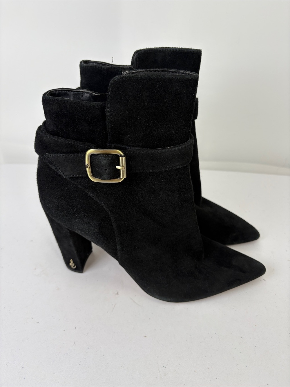 🧠 Sam Edelman Rita Suede Pointed Toe Ankle Boots with Gold Buckle
